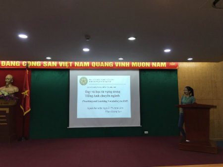 Thạc sỹ Phạm Hương Lan trong buổi seminar